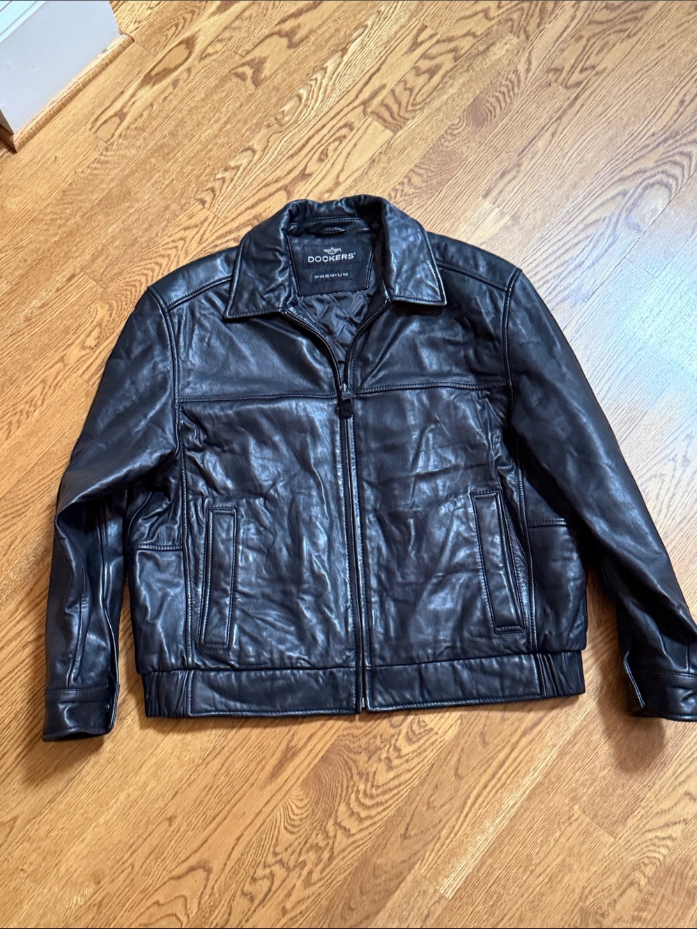 Dockers Black Leather Bomber Jacket with Fold Collar